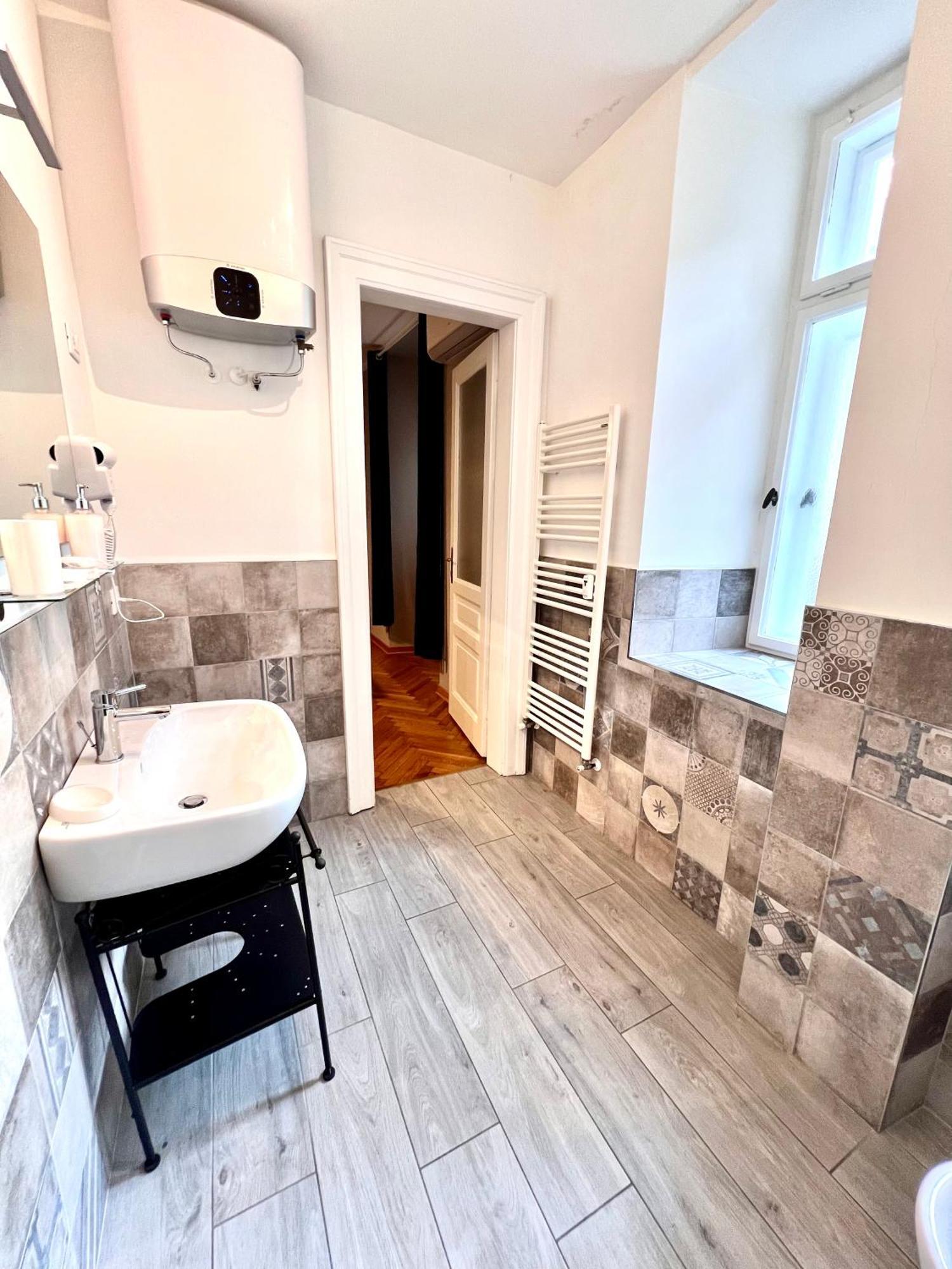 Residence Montanelli Trieste Extérieur photo