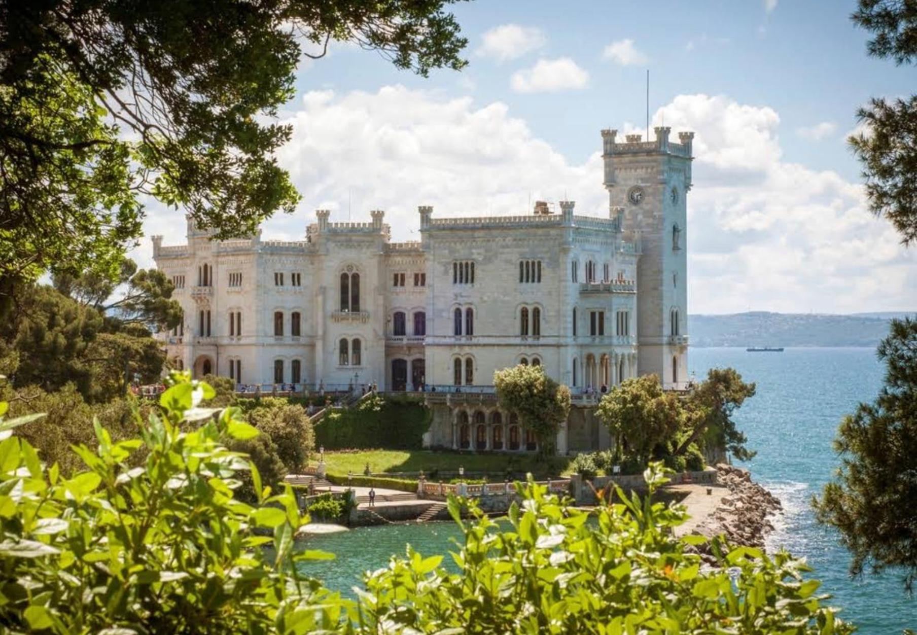 Residence Montanelli Trieste Extérieur photo
